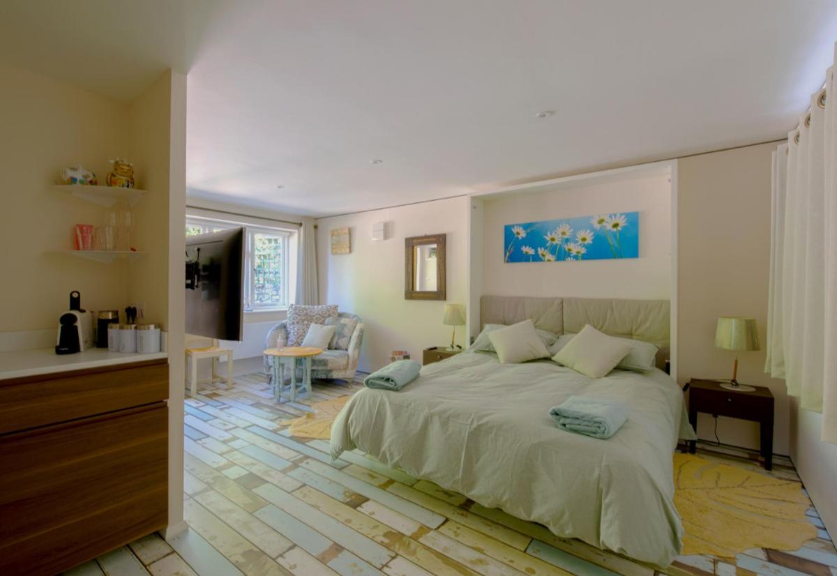 Studio in Lansdown, Bath BA1 - Housity