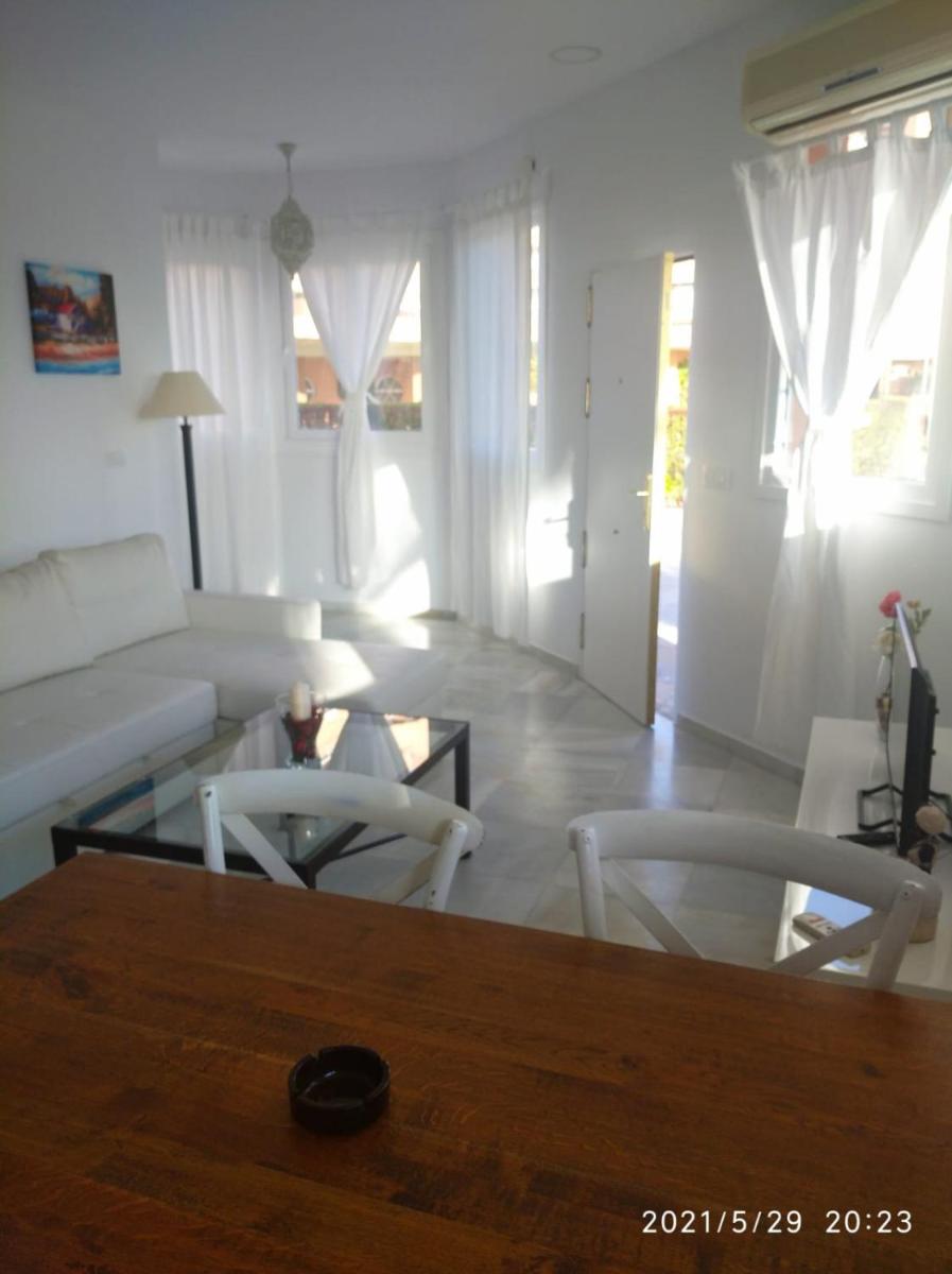Apartamentos Sanlúcar Beach 2 y 3 - Housity