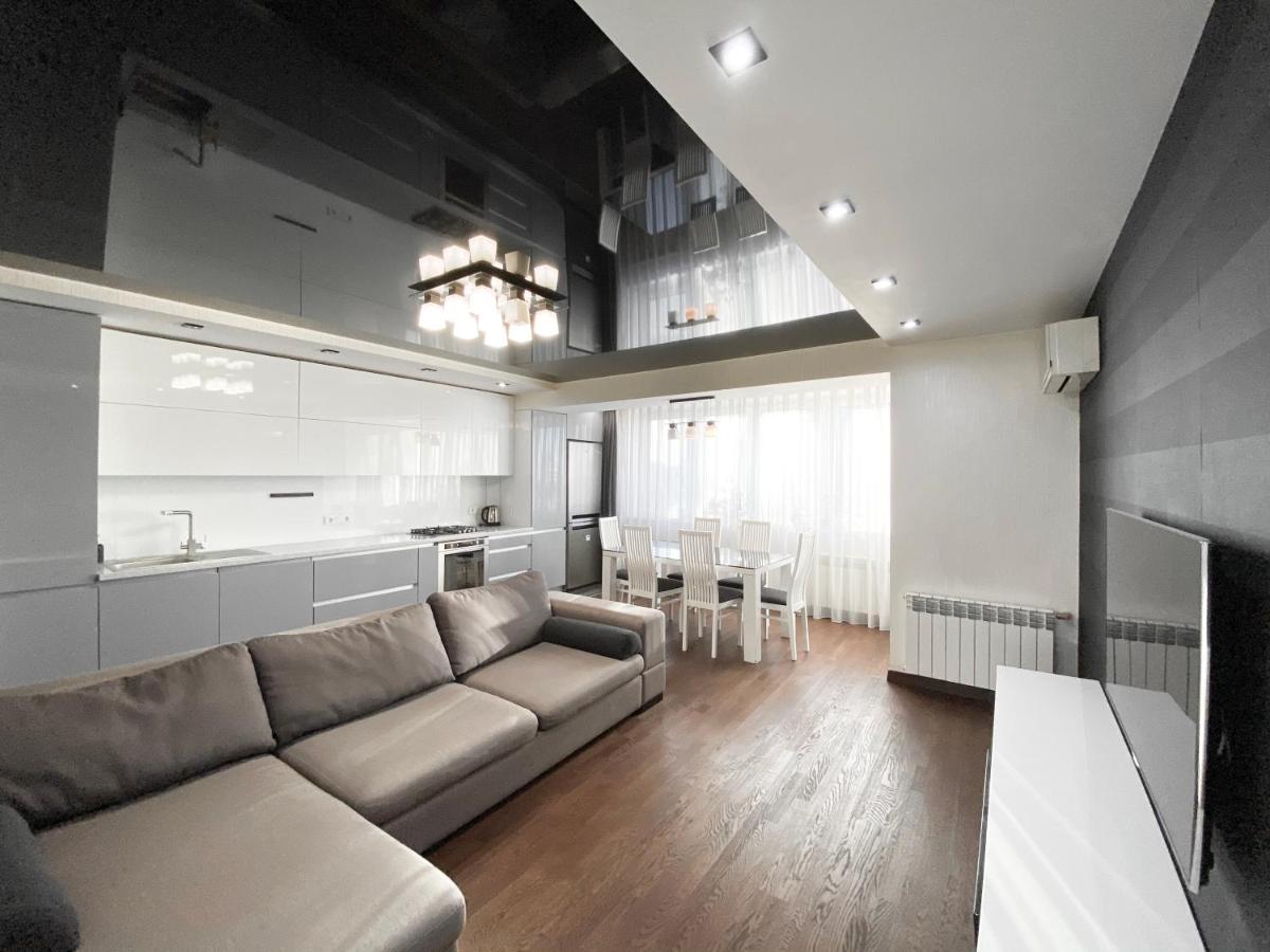 Luxury 2-bedroom river view - Housity