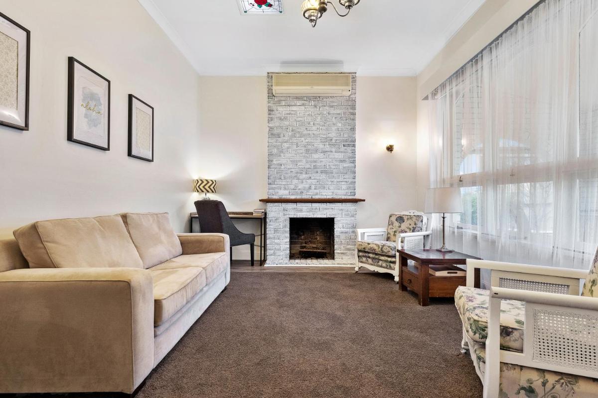 White on Wright Clare - Housity