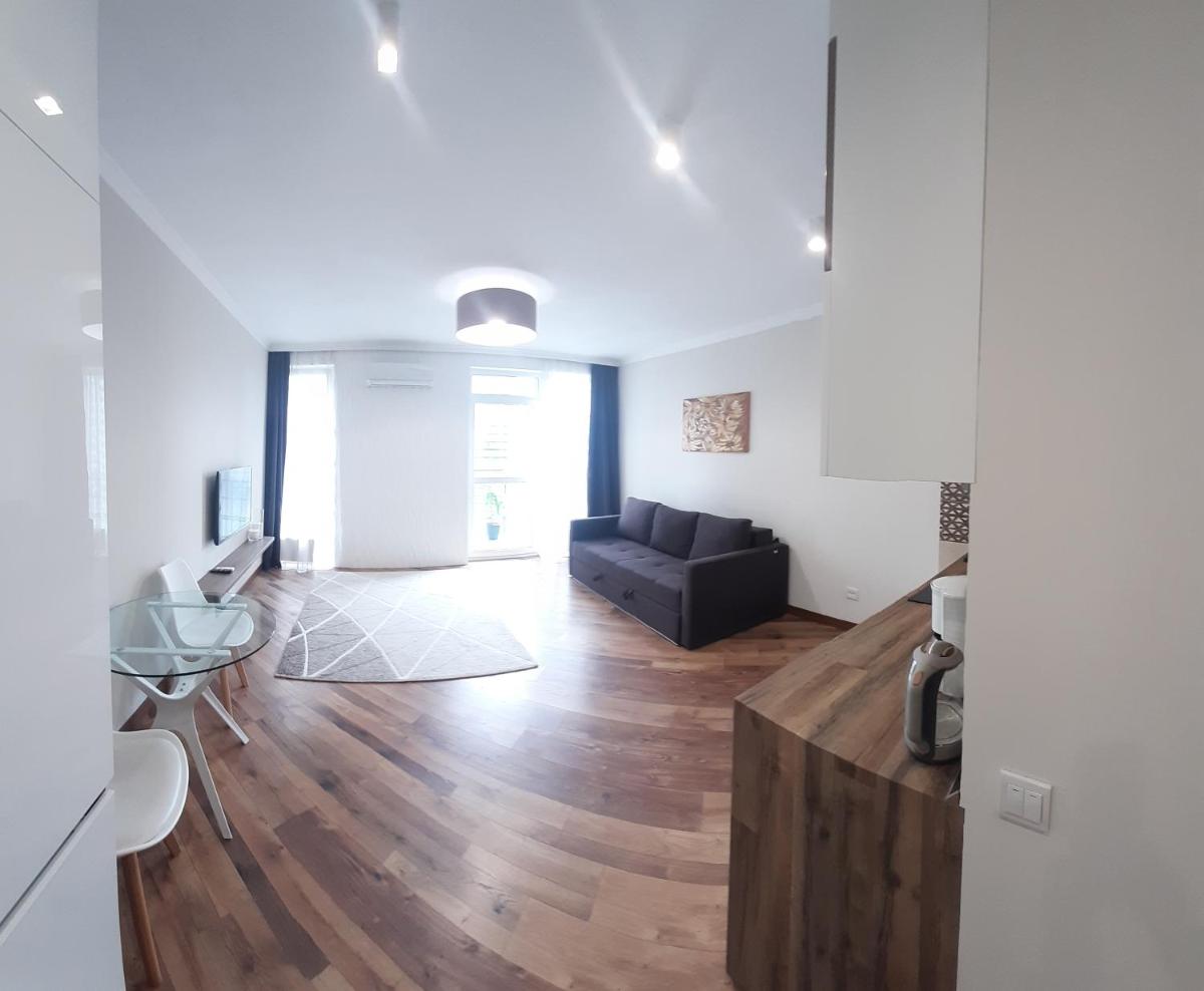 Красивая квартира с шикарным видом у метро - Housity