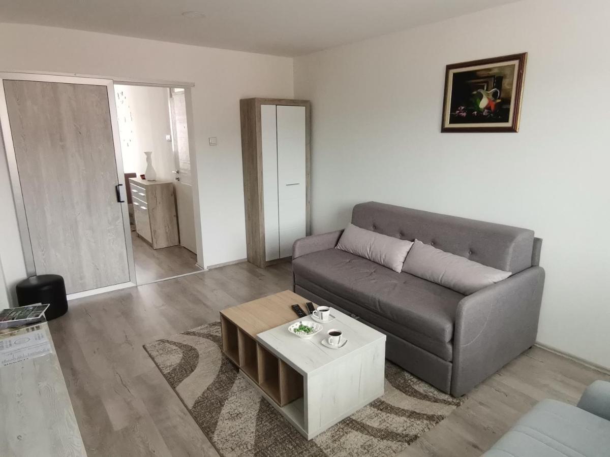 Fantastik - Housity