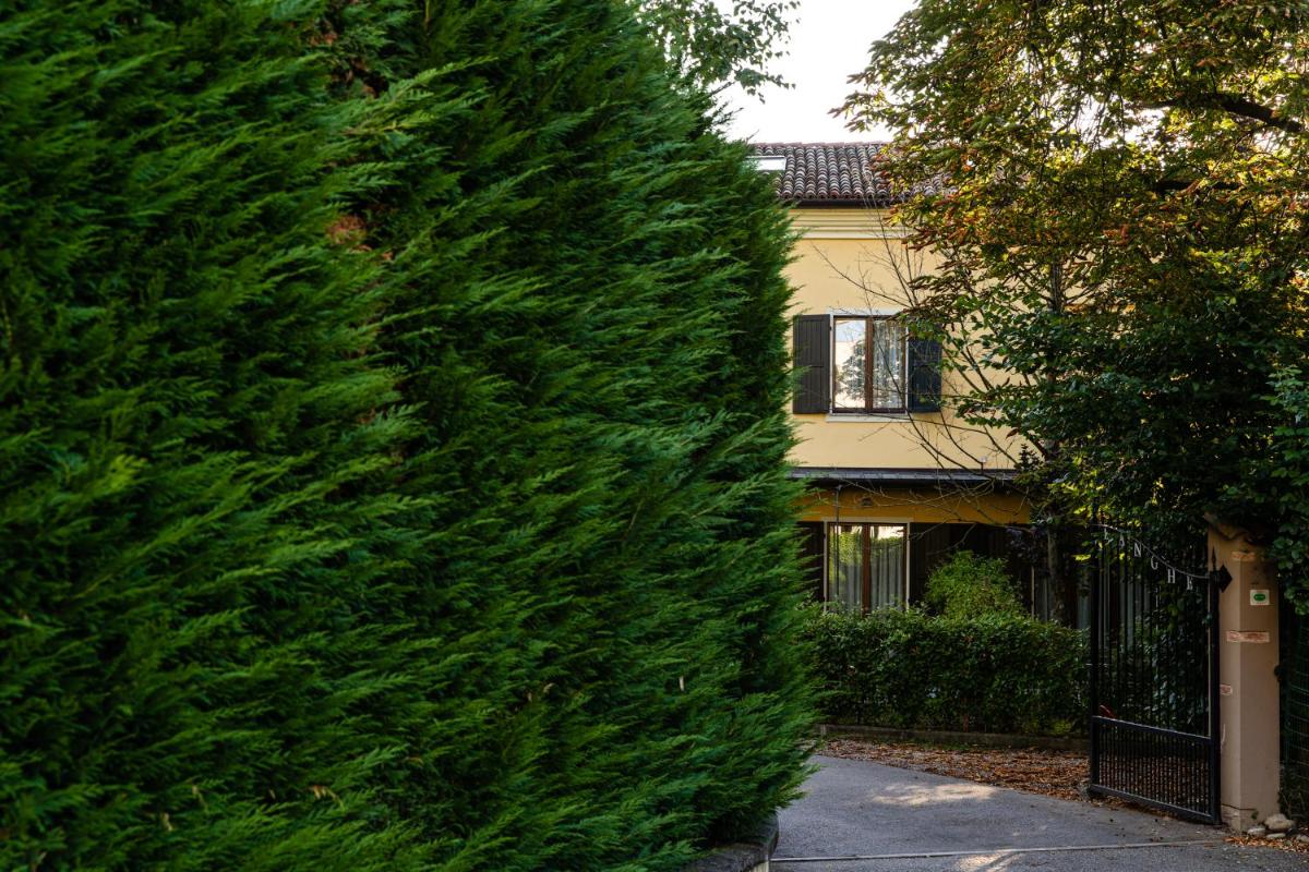 Hotel Langhe - Housity