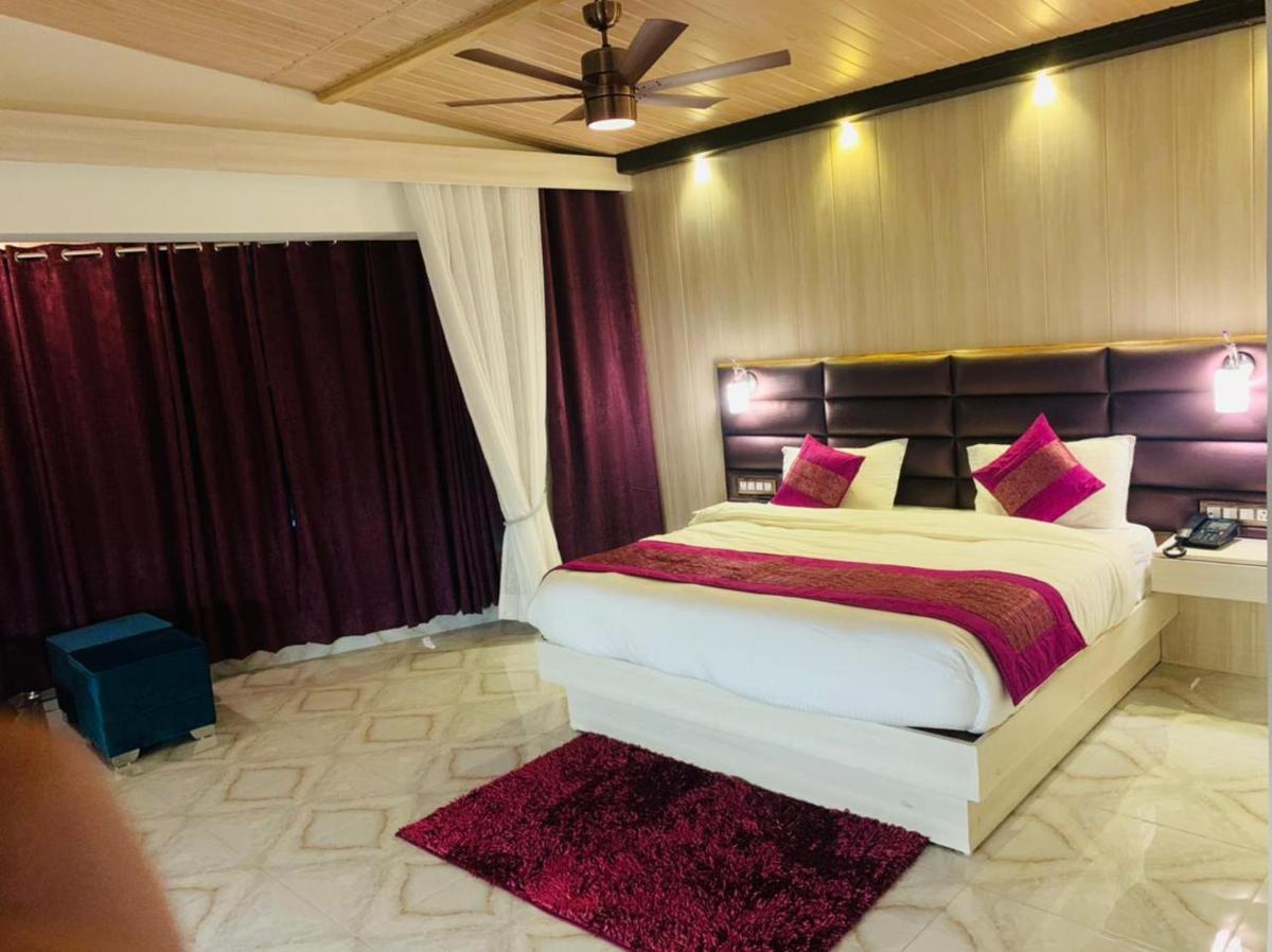 HOTEL JP REGENCY - Housity