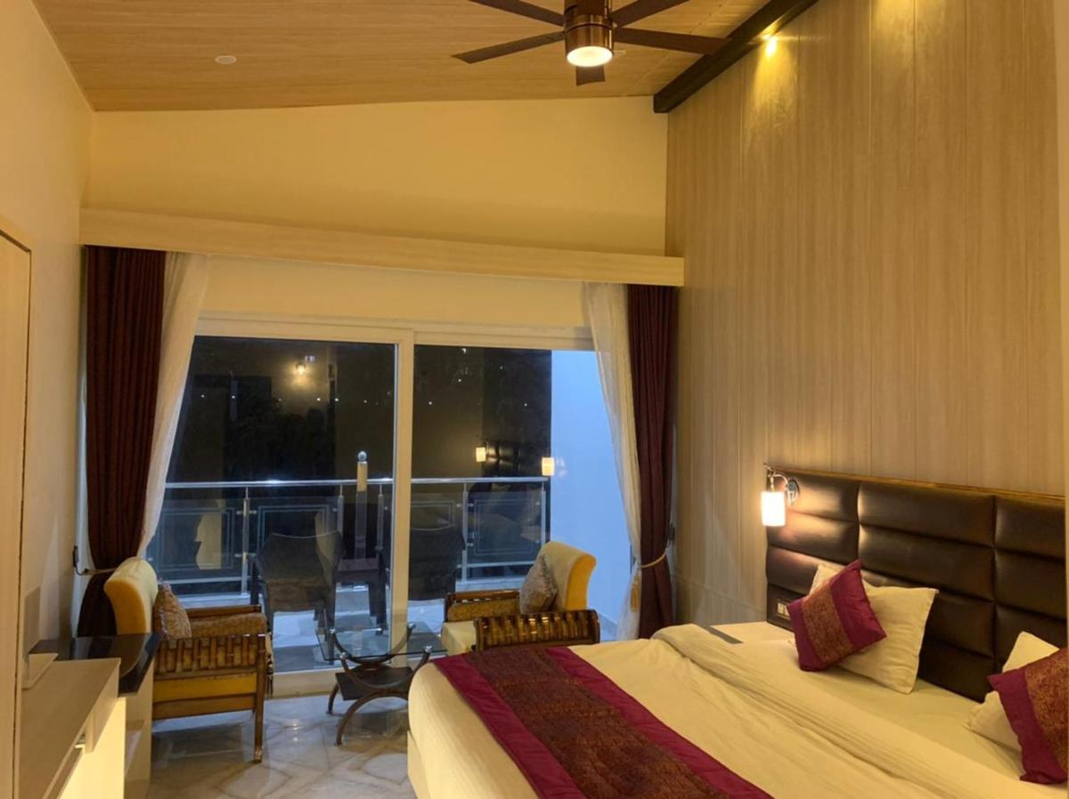 HOTEL JP REGENCY - Housity