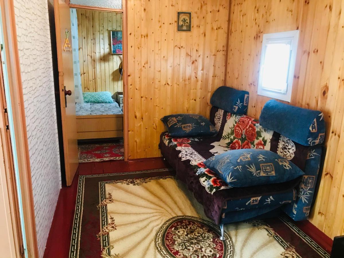 Gostevoi domik golubitskaia - Housity