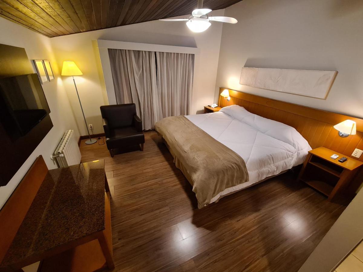 Sky Borges Hotel Alpenhaus - Gramado - Housity