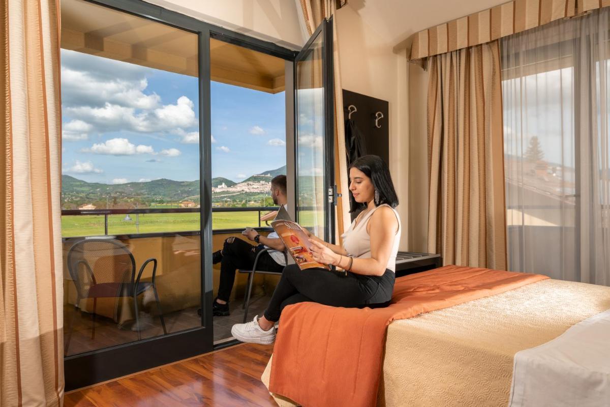 Hotel Cristallo - Housity
