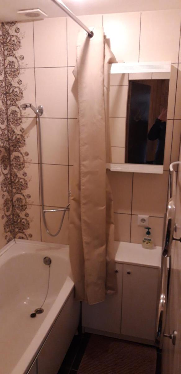 Vaidos svečių namai - Housity