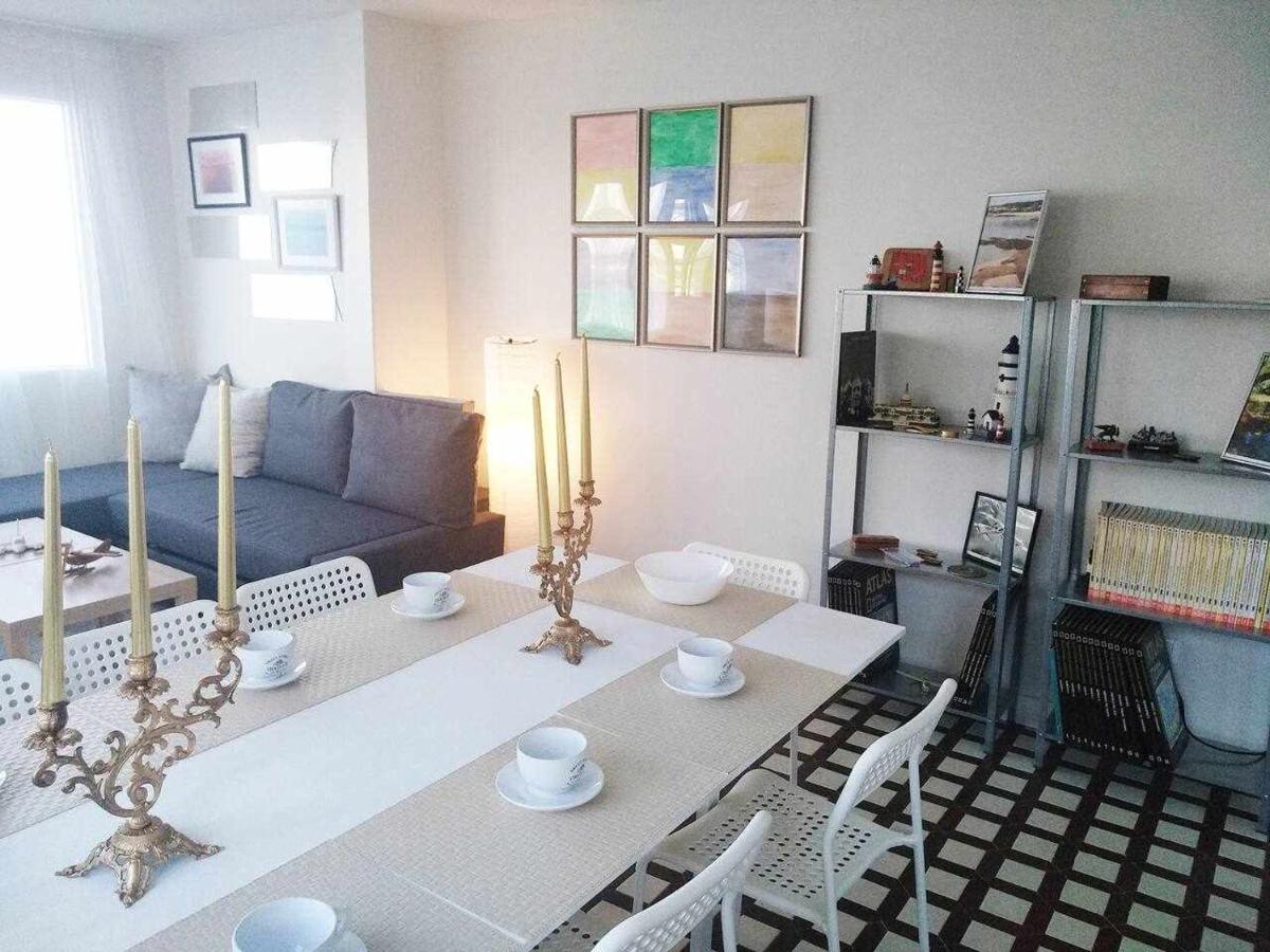 Apartamento frente al mar Playa de Coroso Ribeira - Housity