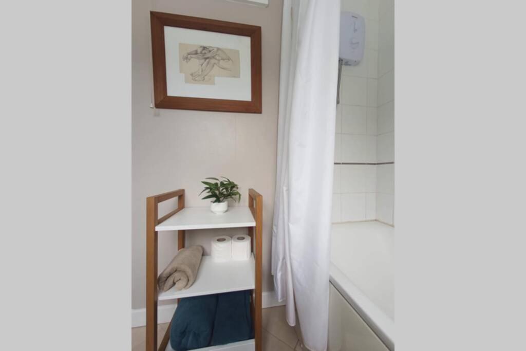 Argyle House, 10 minute walk from city centre - Housity