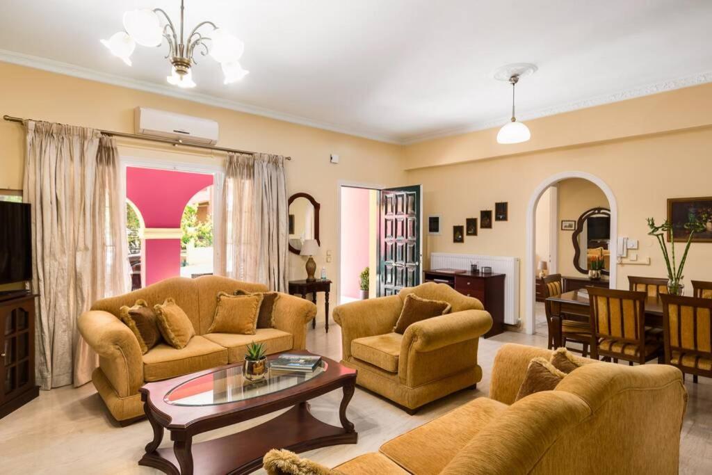Anna's House - Housity