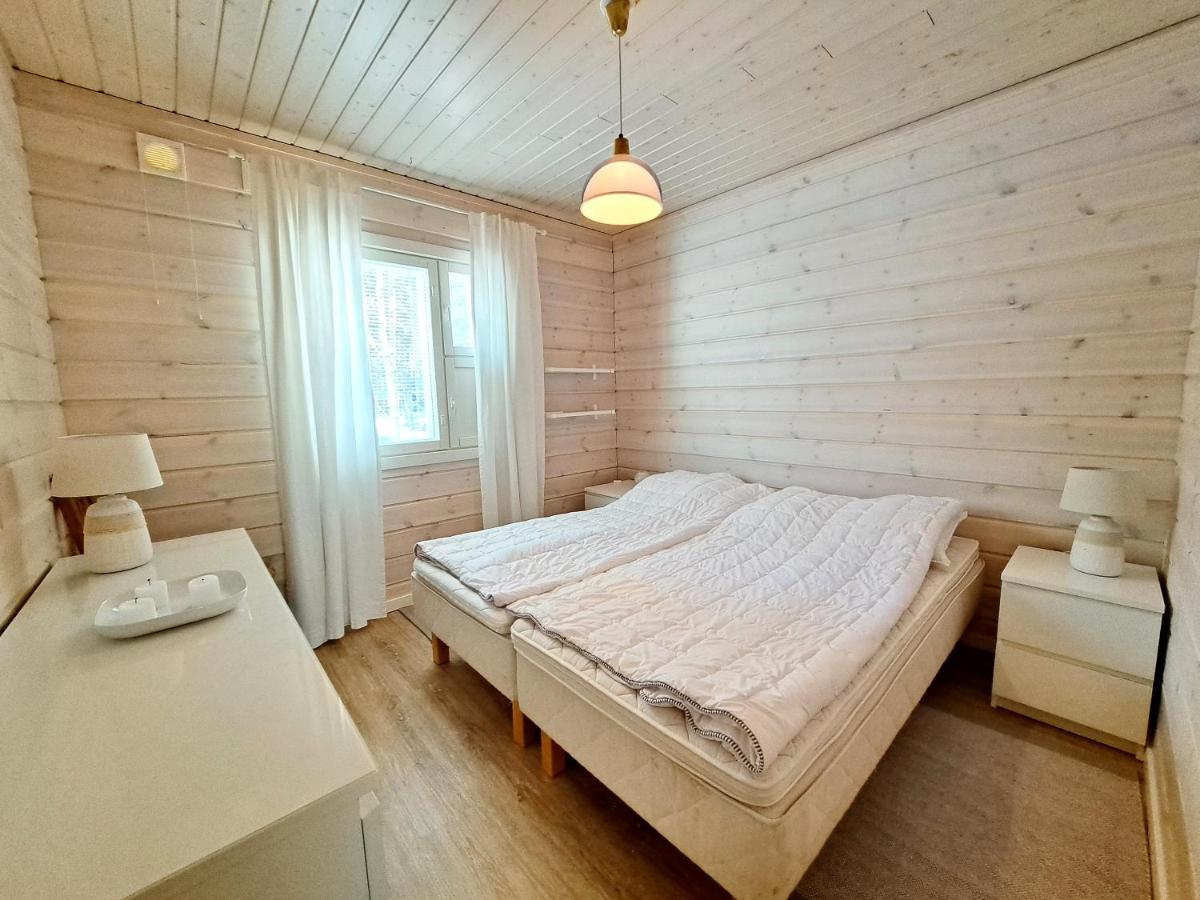 Pikkulahden ranta - Housity