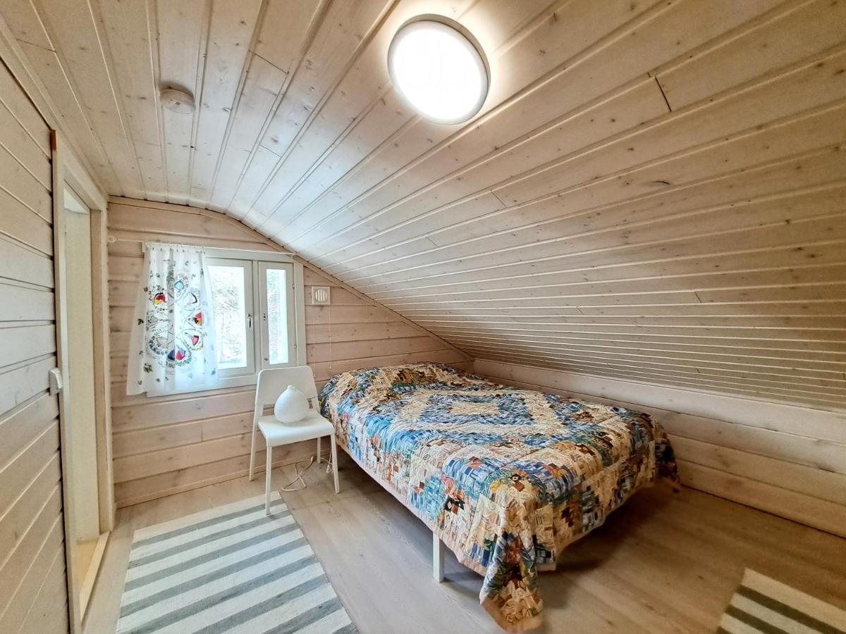 Pikkulahden ranta - Housity