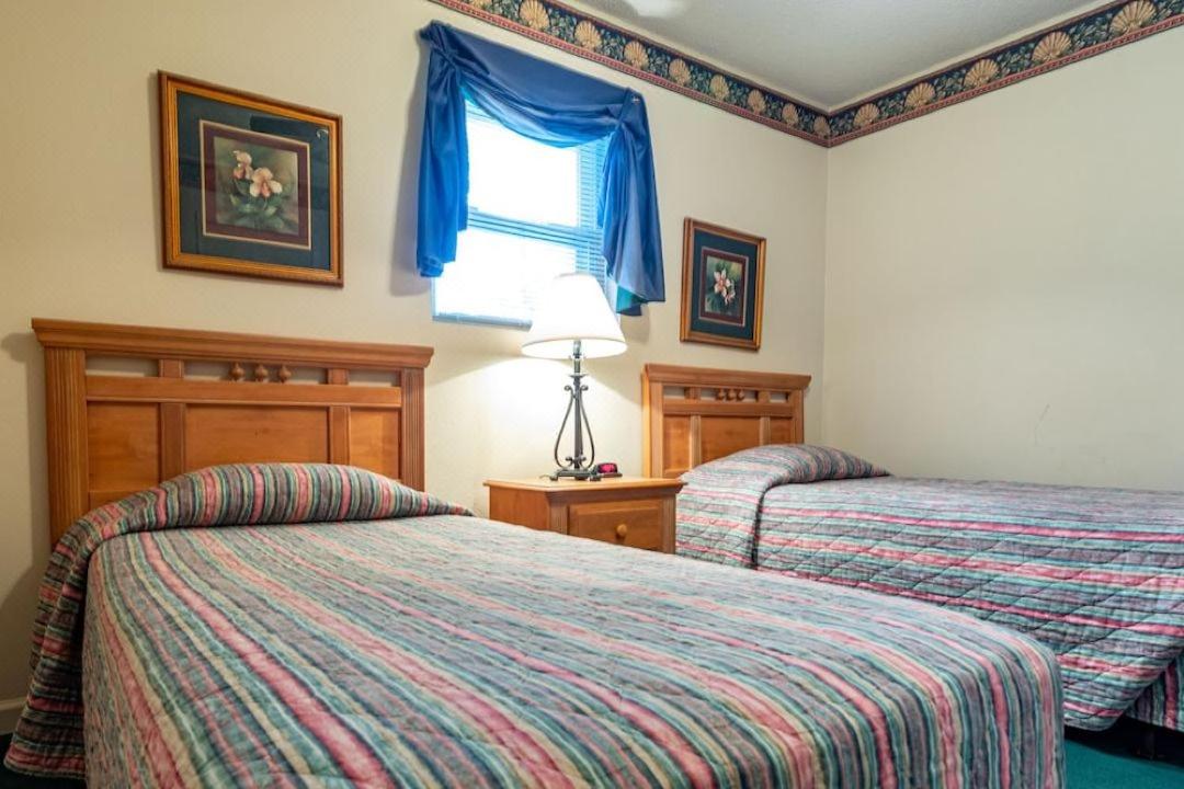 Well Appointed Resort at Lake Tansi - Two Bedroom Suite #2 - Housity