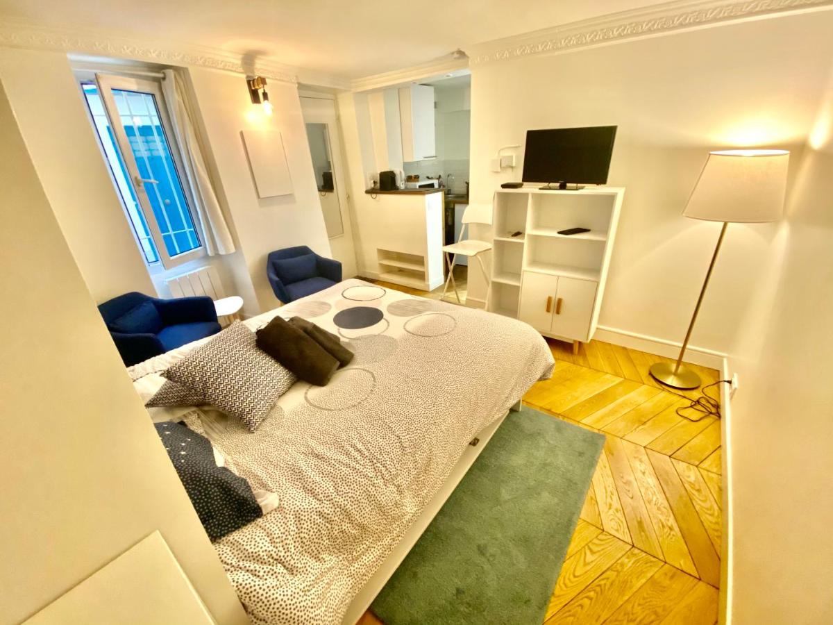Paris Montmartre, Studio tres bien localisé - Housity