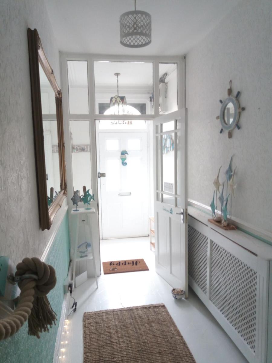 Happy Seaside Days in Combe Martin, Devon - Housity