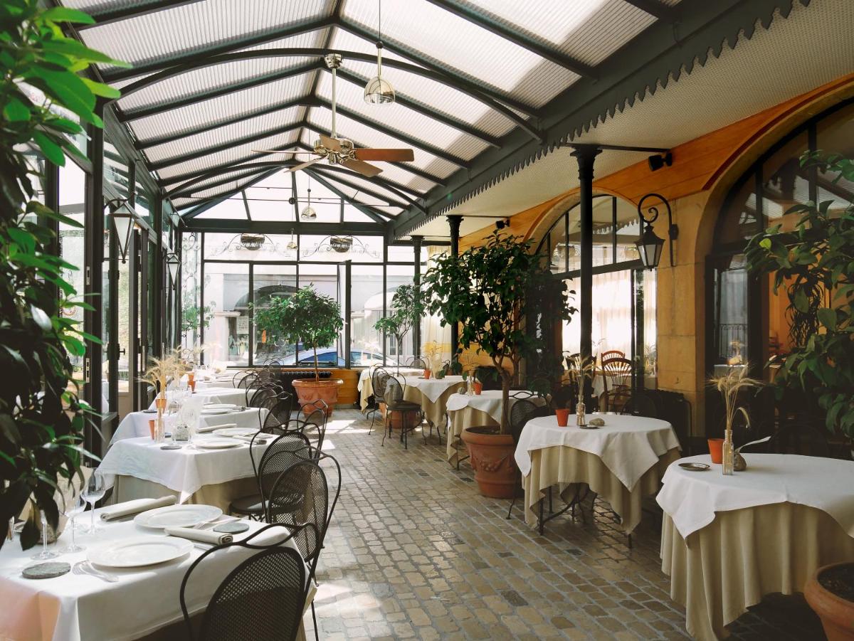 Hotel De France - Housity