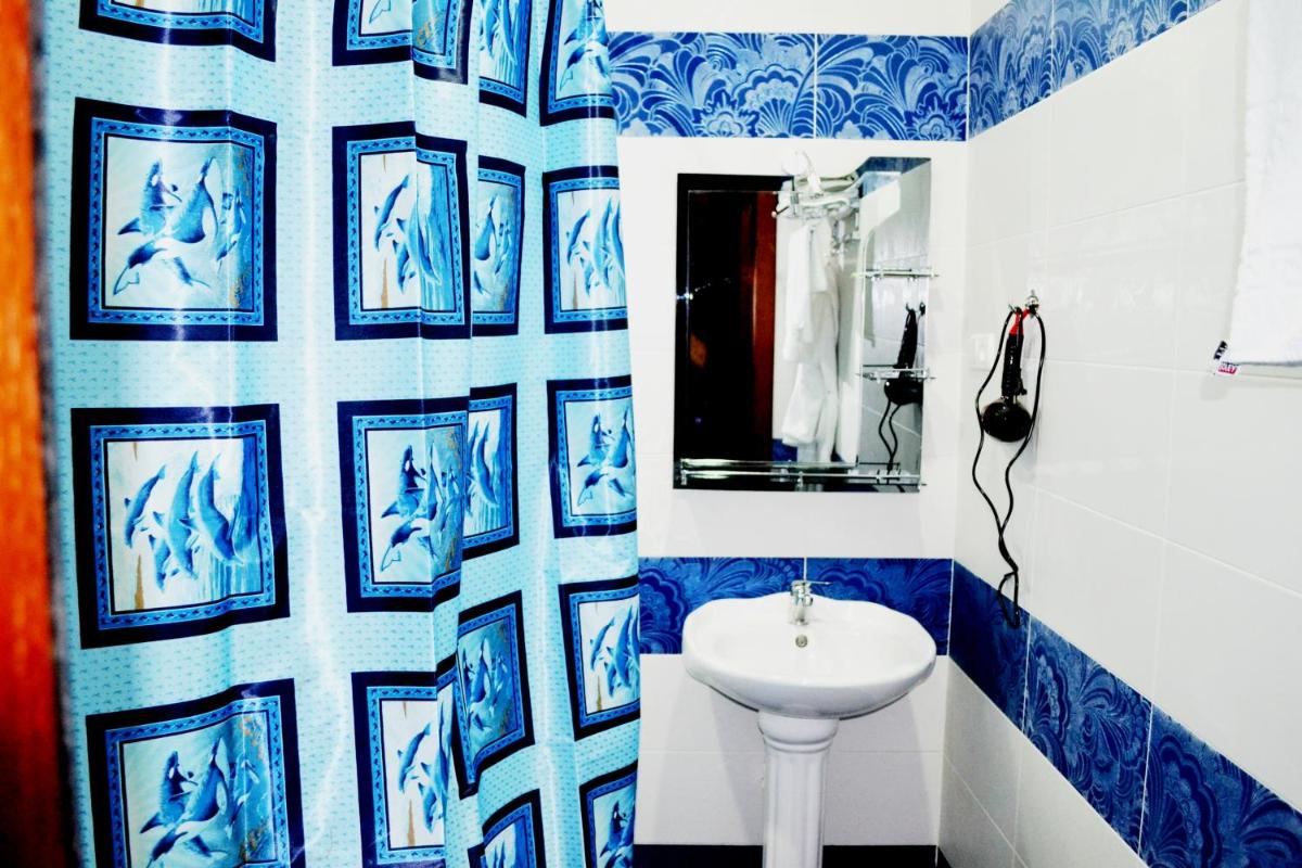 Shohkand Hotel - Housity