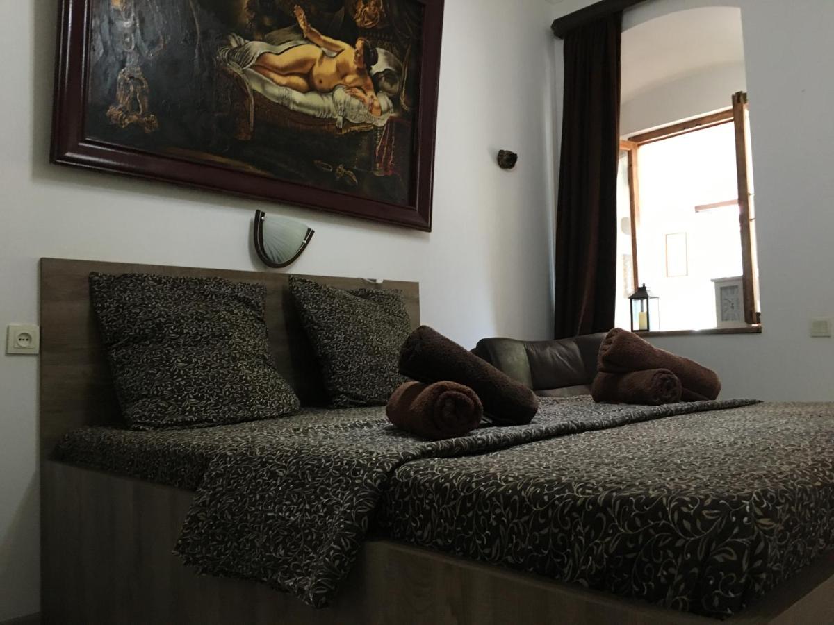 old Tbilisi Apartment house Khudadova - Housity