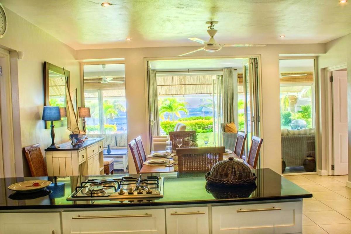 2 bedrooms house with sea view shared pool and furnished terrace at Pointe aux Biches Camp Bestel - Housity