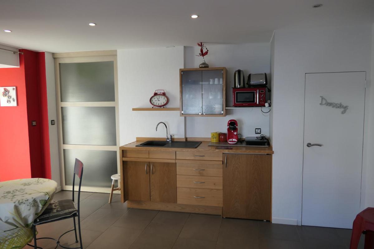 Au Petit Paradis - Housity