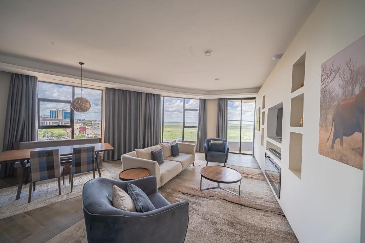 The Curve by the Park - Housity