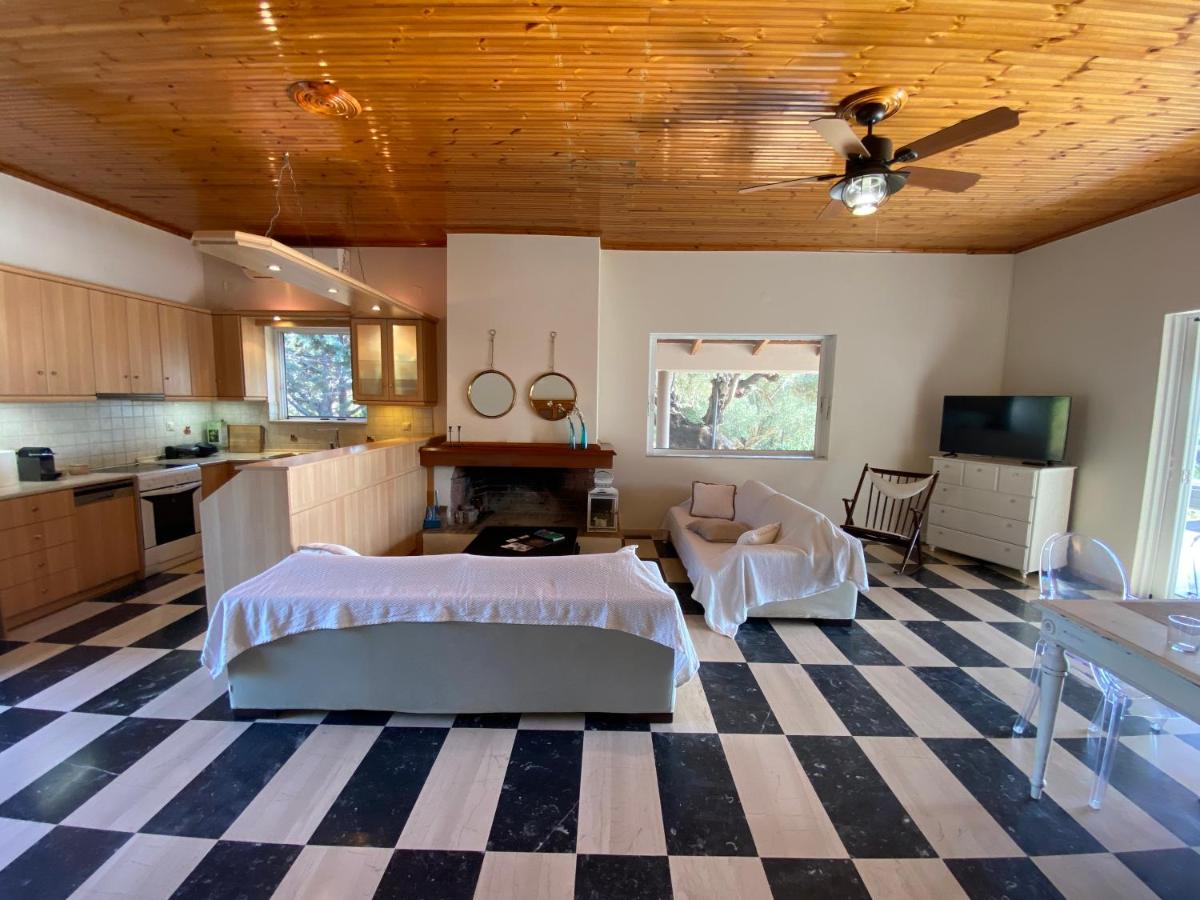Private Family Vacation Home - Housity