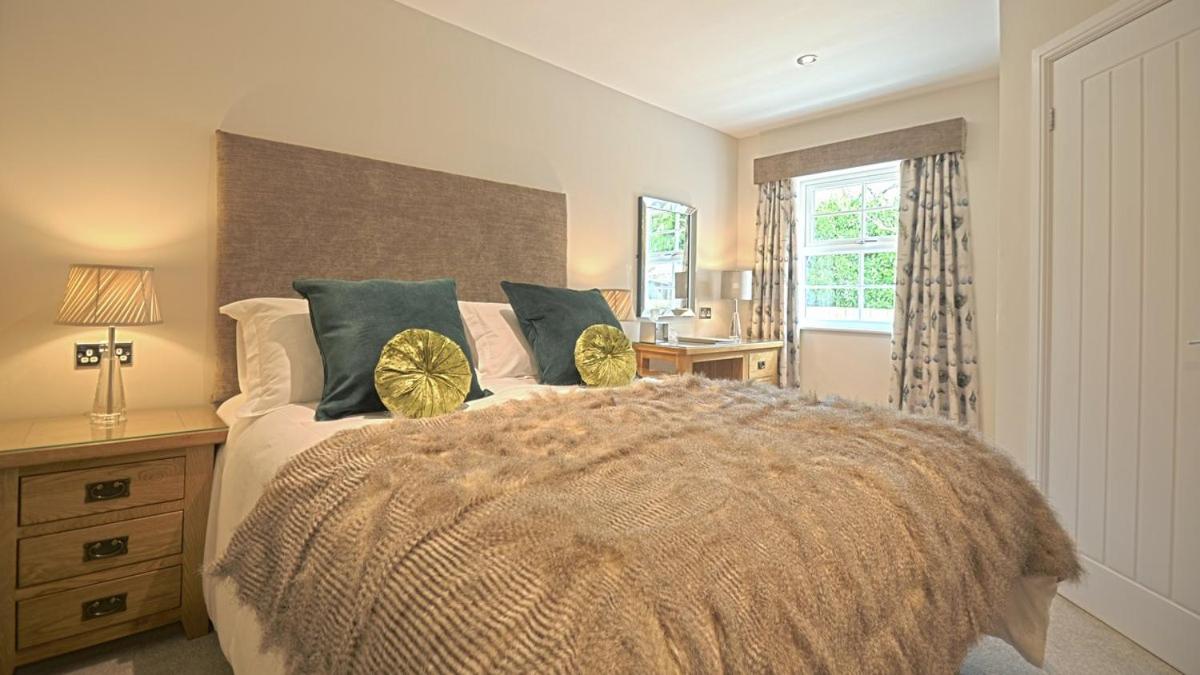 The Black Bull Inn - Housity