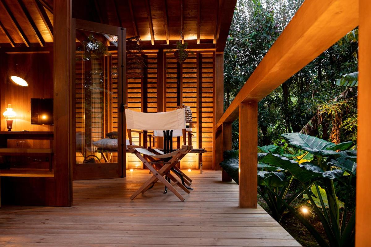 Um jardim no exterior de Senhora da Rosa, Tradition & Nature Hotel