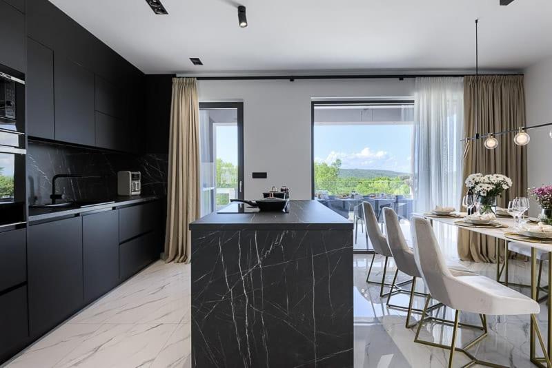 Villa Nalani - Housity