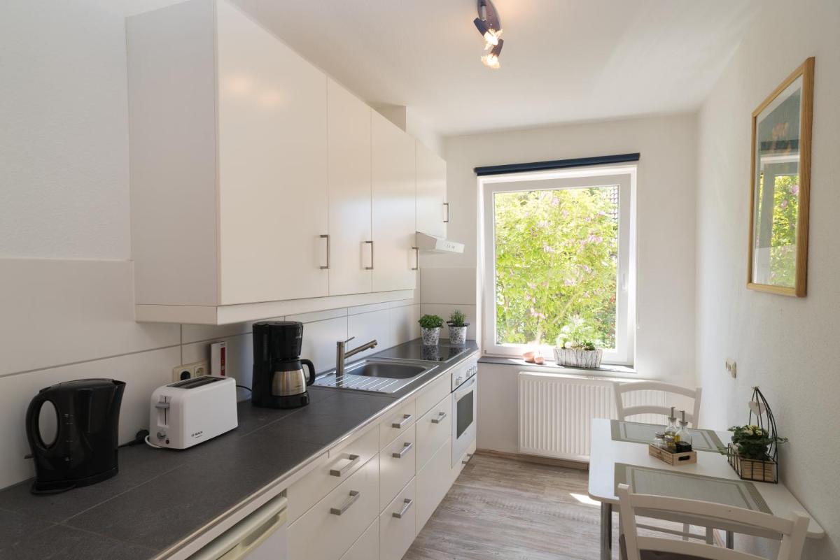 FeWo Engler Adendorf Kastanienallee - Housity