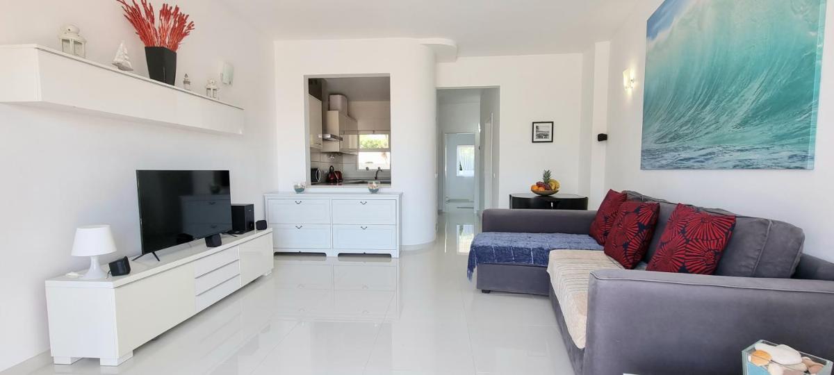 Modern Apartment ✬Waterside Gardens - Housity