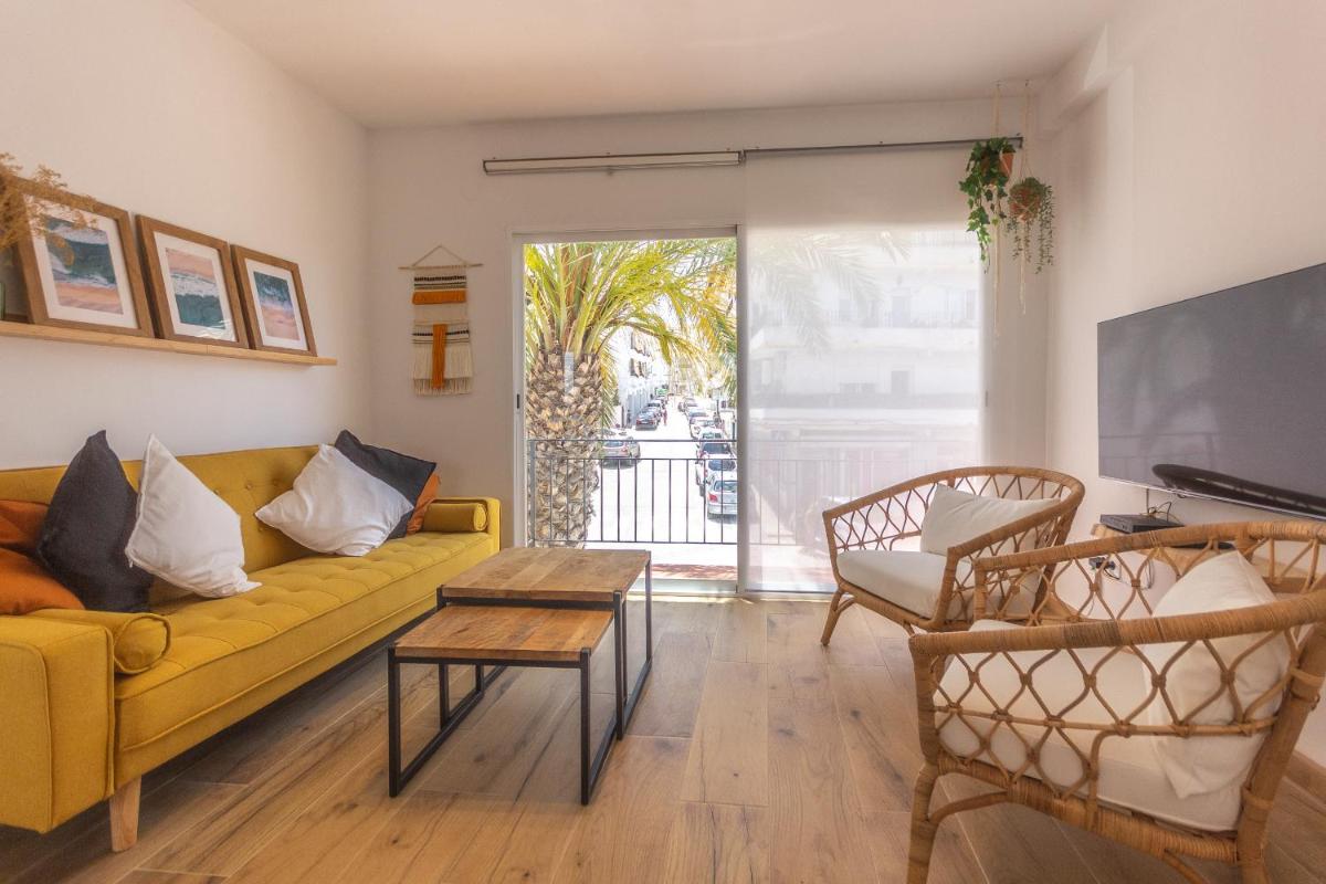Wonderful Views Terrace 3BR Cottage - BBQ - AC - Housity