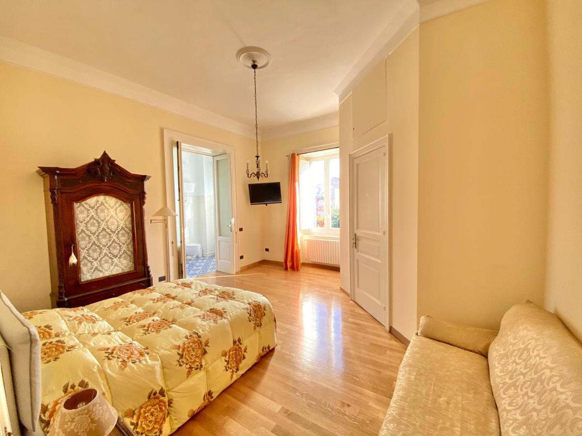 F.S. CIAMPA & SONS NOBLE HOUSE SORRENTO - Housity