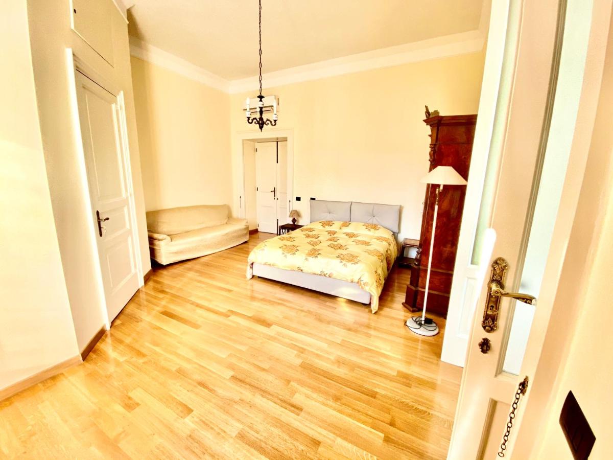 F.S. CIAMPA & SONS NOBLE HOUSE SORRENTO - Housity