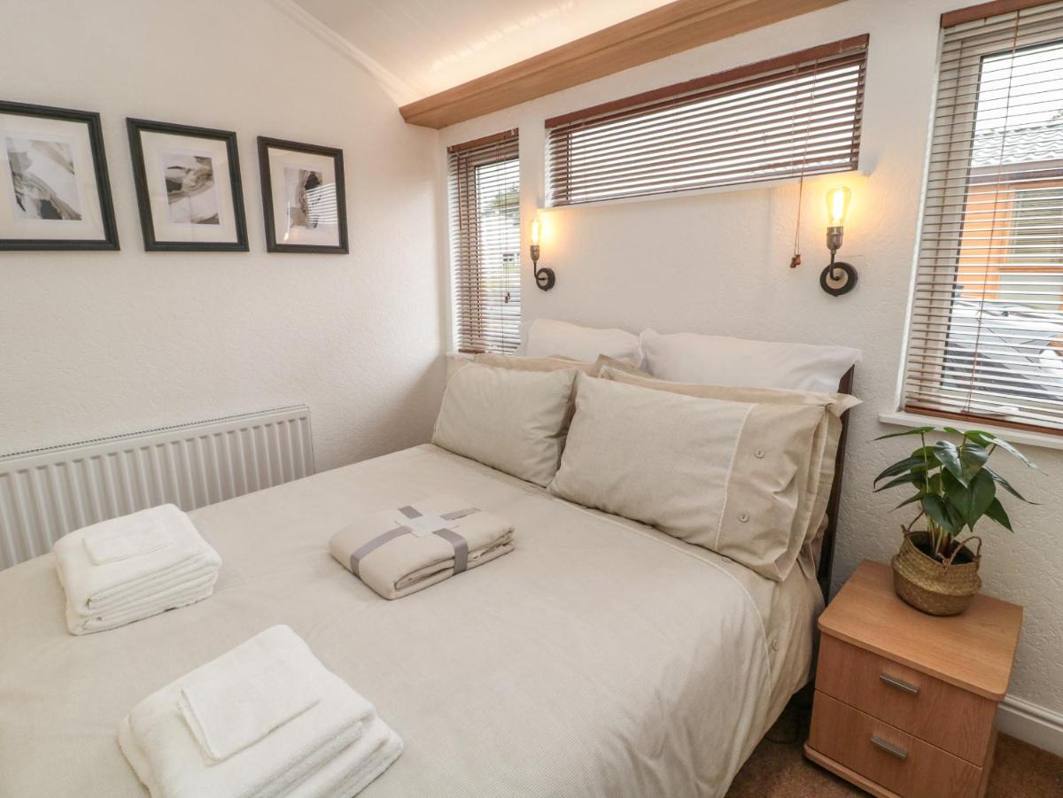 Woodland View Luxury Lodge - Housity