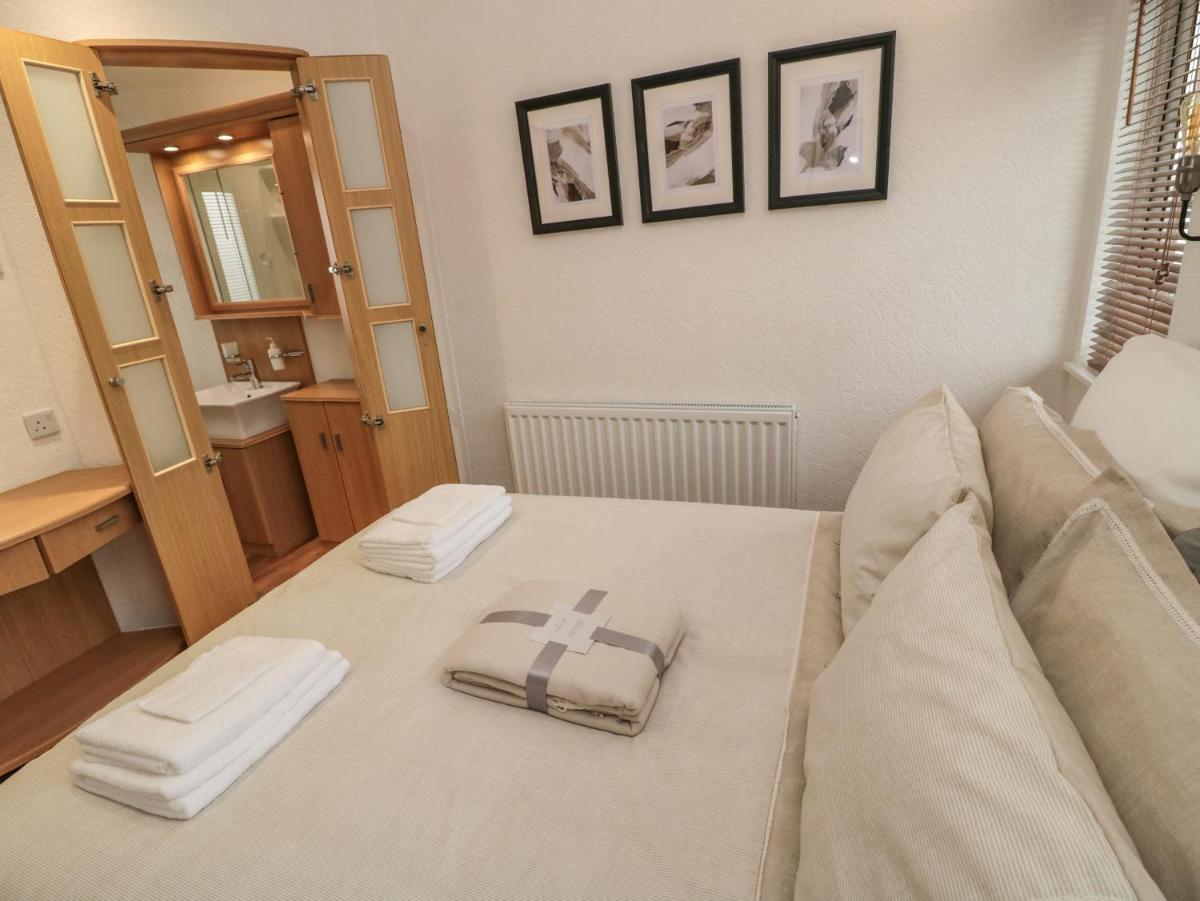 Woodland View Luxury Lodge - Housity