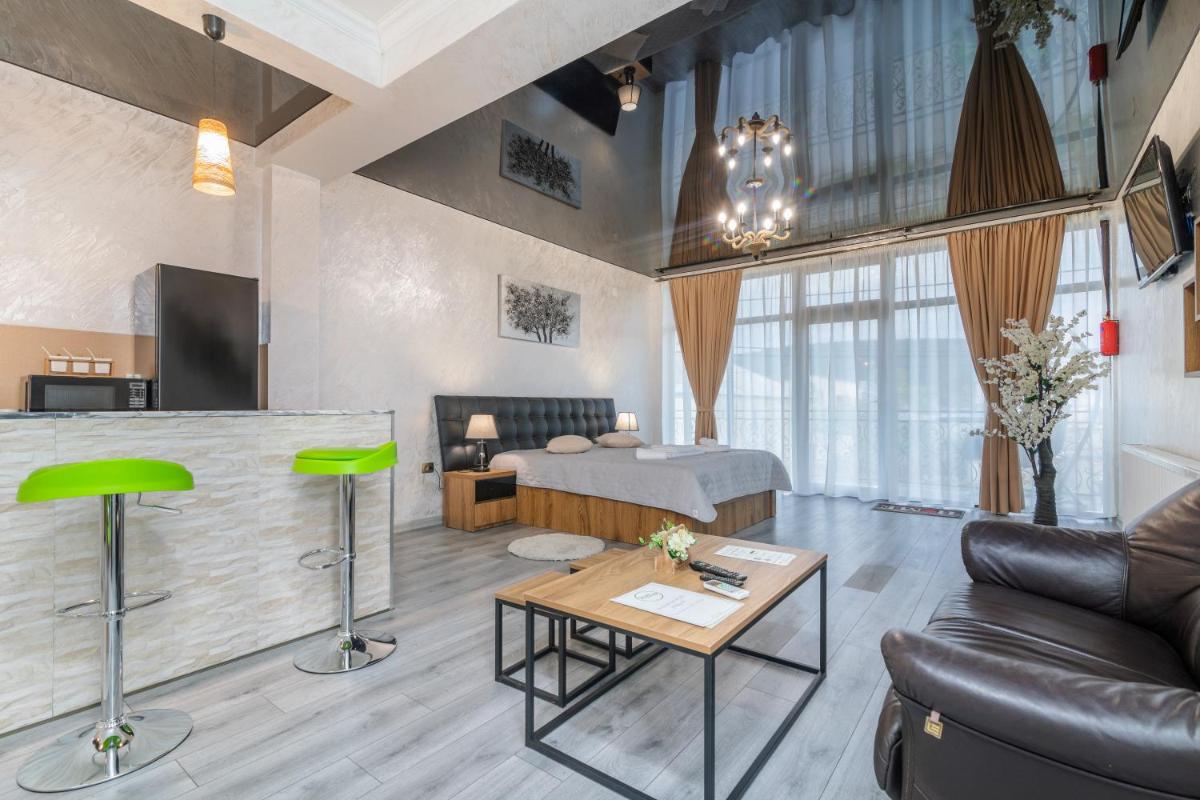Hotel Home+ - Housity