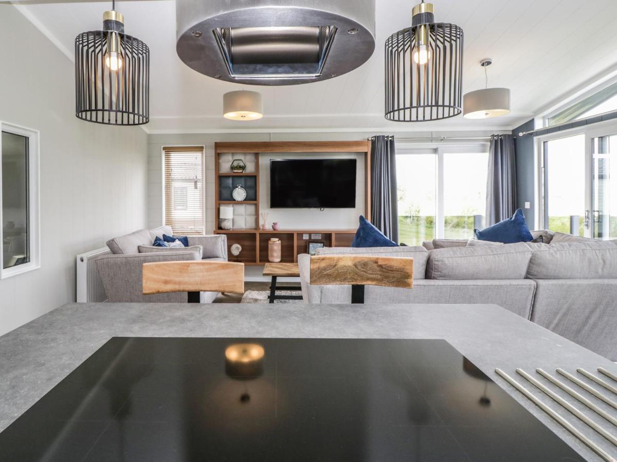 Fairway View 24 - Housity