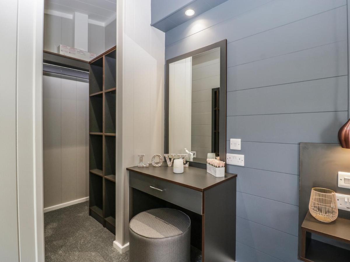 Fairway View 24 - Housity