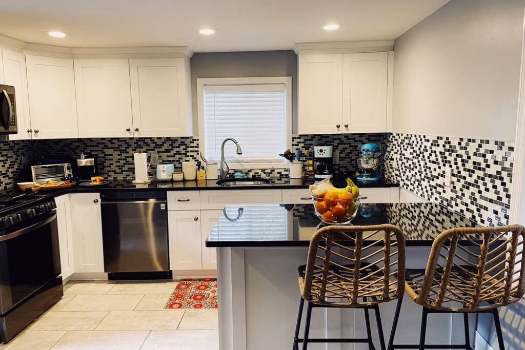 Modern Beach House “ CAIS” 1mile from PierVillage - Housity