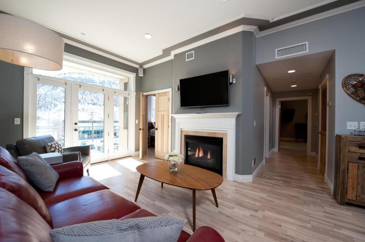 Mears House Unit 2C - Housity