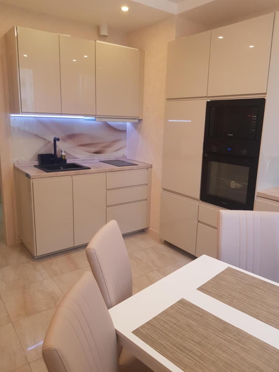 Apartamenty dom u razliva g sestroretsk - Housity