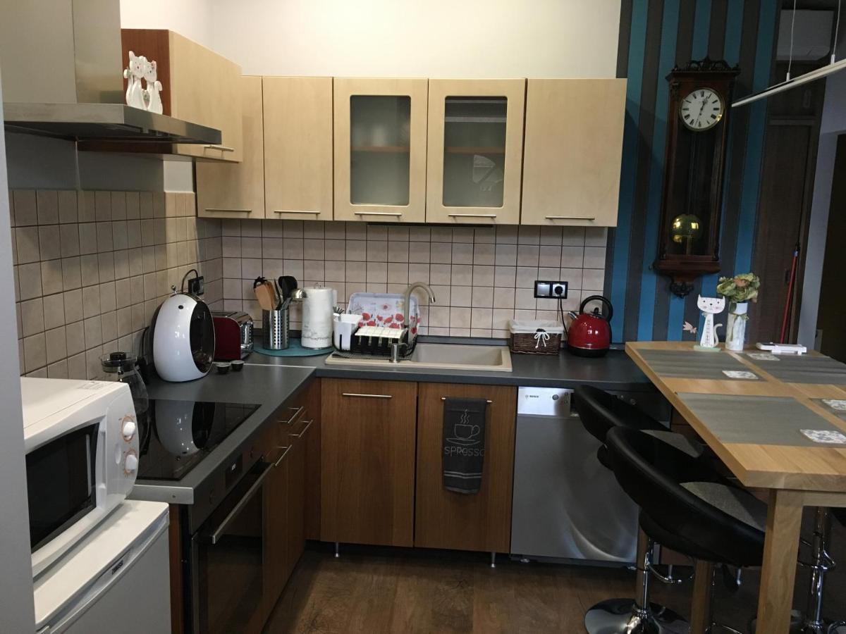 Petra Apartman - Housity