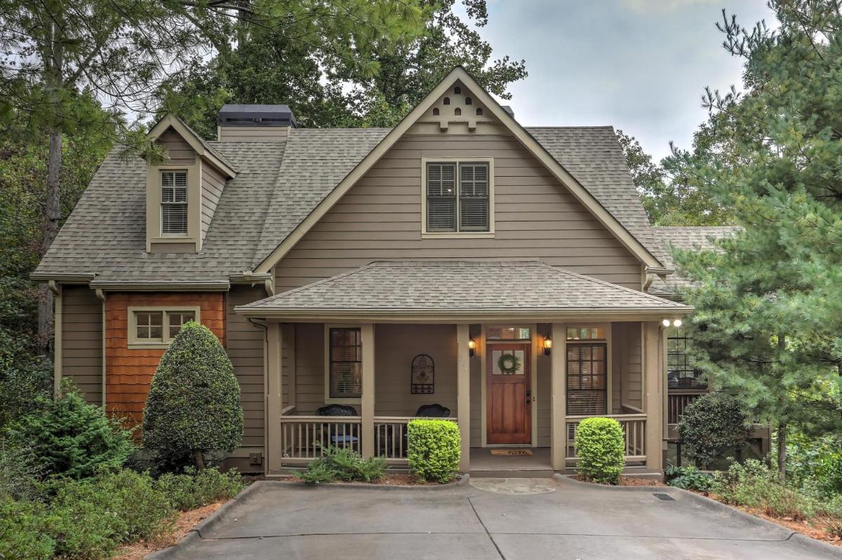 Mountain Bearadise Luxury Rental Home in Big Canoe - Housity
