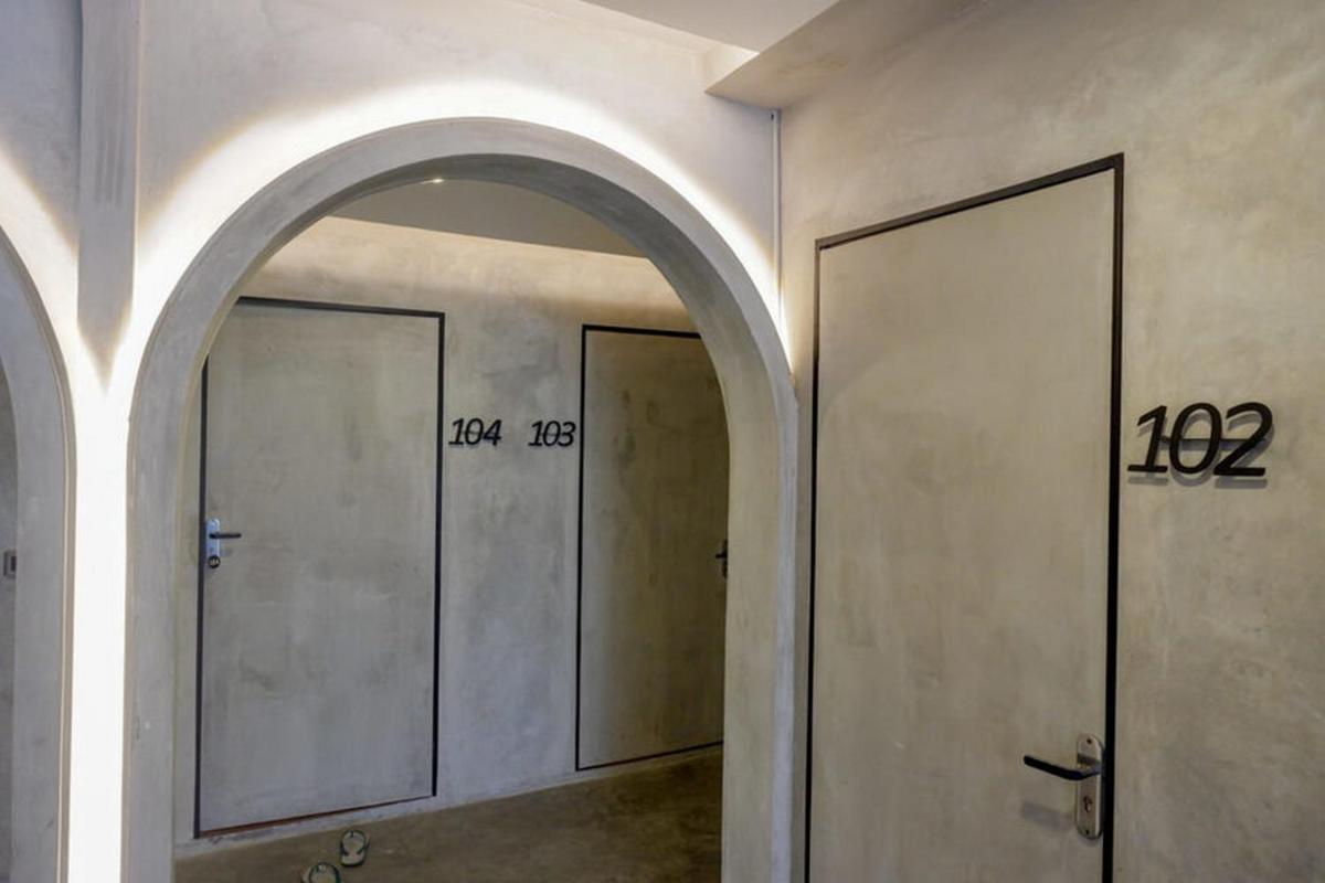 RedDoorz Plus near Kawasan Sam Poo Kong Semarang - Hizvo