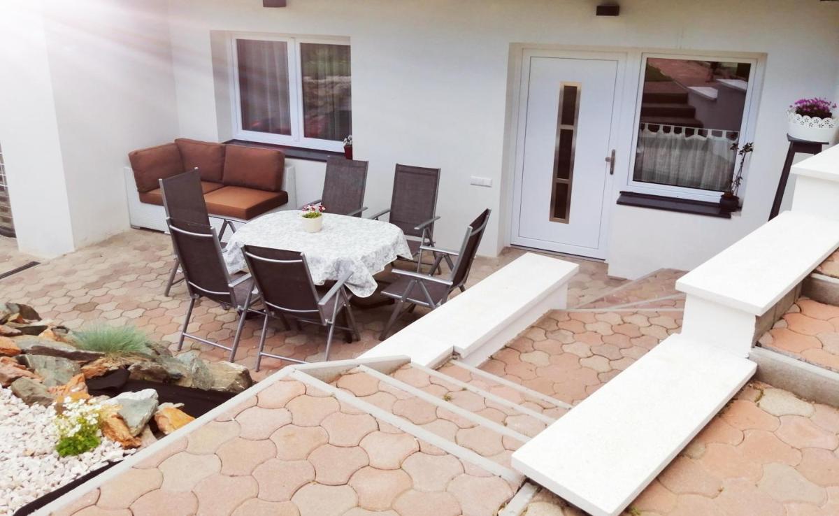 Hillside Rooms - Housity