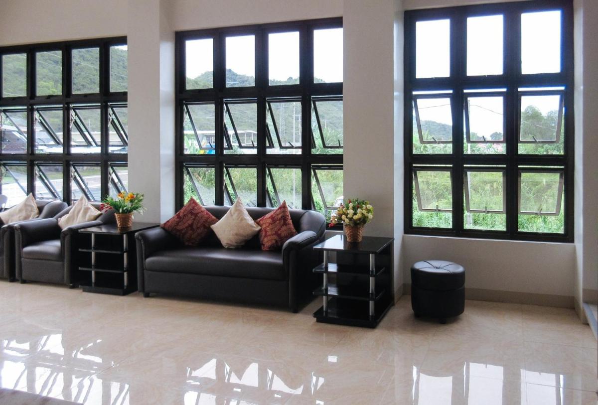 RedDoorz Plus Near McArthur Park Tacloban - Housity