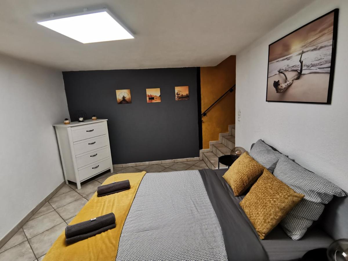 Yellow Dream Corner Gex - Housity